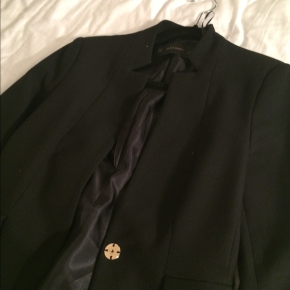Like new Zara Blazer (size M) wore 2x - Picture 7 of 11